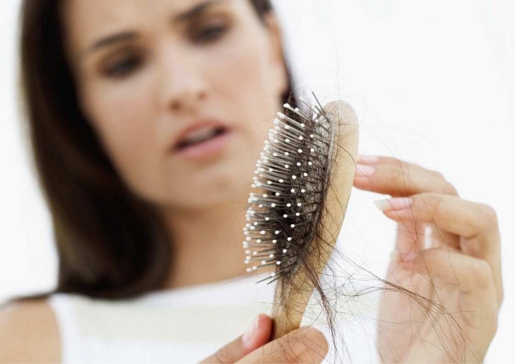 סובלים מנשירת שיער? במגזין Balding יש כמה עצות שיכולות לעזור