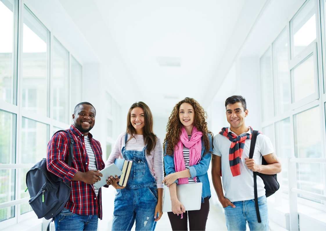 מלגות לצעירים: אייל ורפי אדרעי מעמותת אחינועם פועלים למען הזכות ללמוד